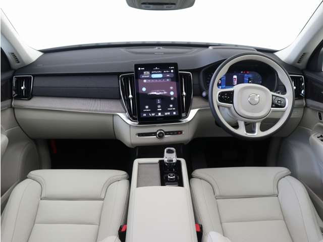 Volvo XC90 4