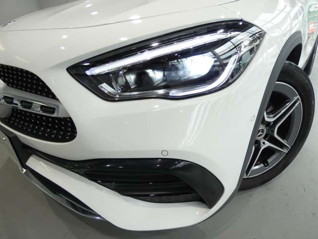 Mercedes-Benz GLA-Class 4