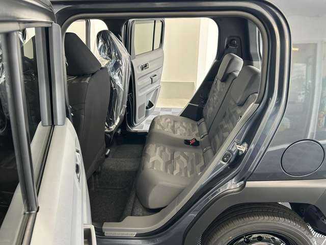Daihatsu Taft 12