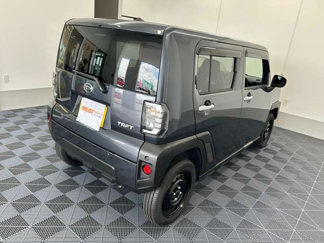 Daihatsu Taft 7