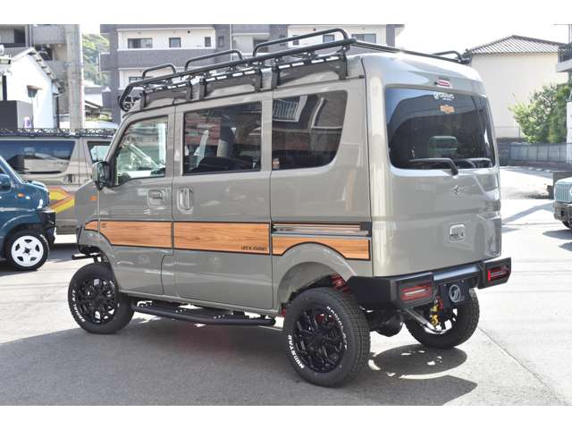 Suzuki Every 11