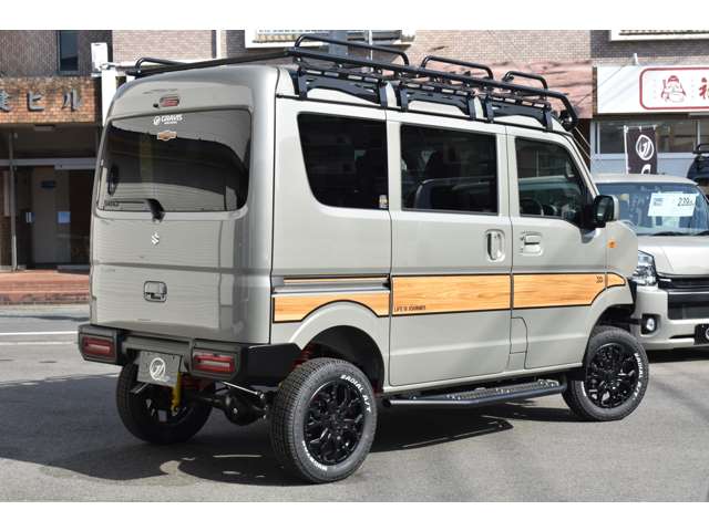 Suzuki Every 9