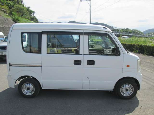 Suzuki Every 8