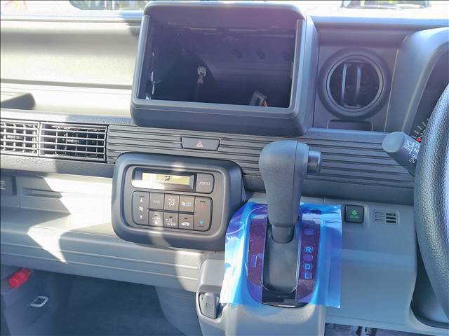 Honda N-VAN 10