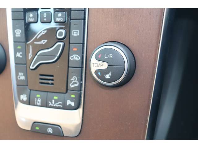 Volvo V40 Cross Country 8