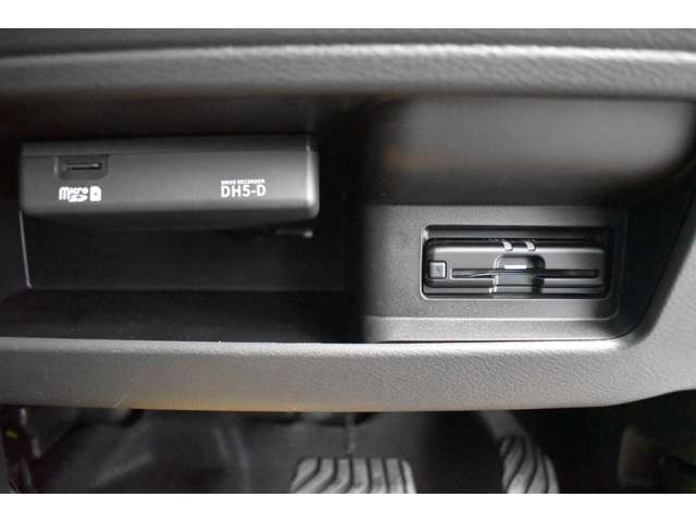 Mitsubishi Delica Mini 10