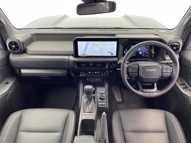 Toyota Land Cruiser FJ 2