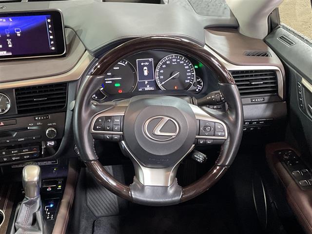 Lexus RX 7