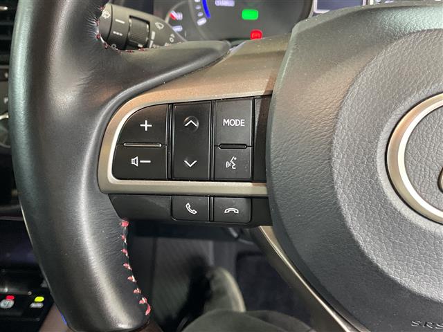 Lexus RX 9