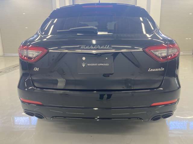 Maserati Levante 6