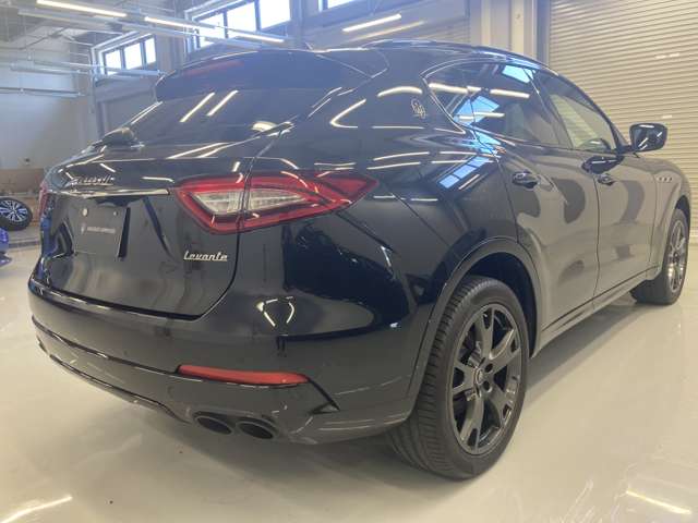 Maserati Levante 7