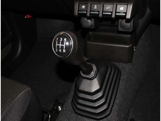 Suzuki Jimny 11