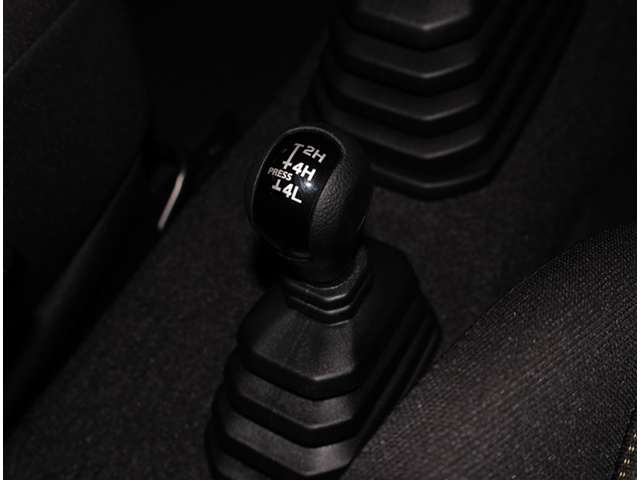 Suzuki Jimny 12