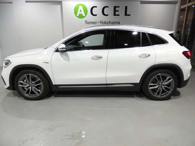 Mercedes-Benz GLA-Class 6