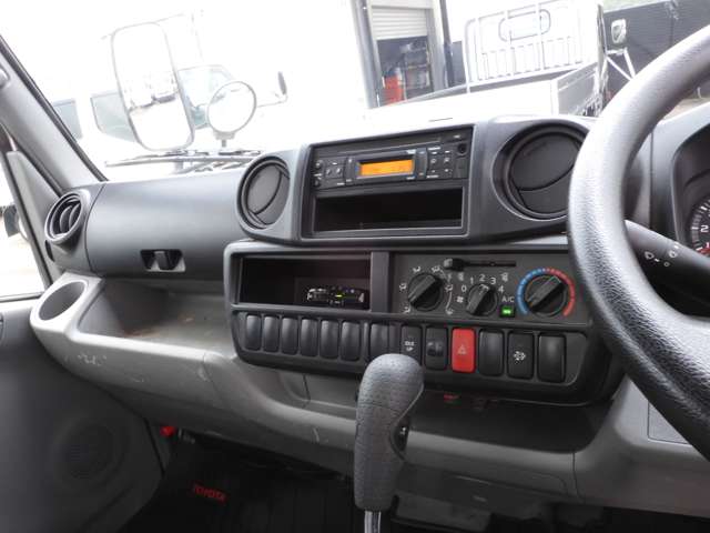 Toyota Toyoace 11