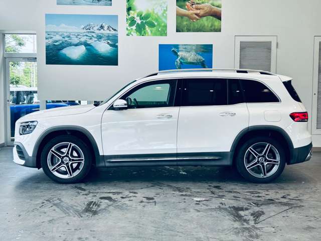 Mercedes-Benz GLB 11