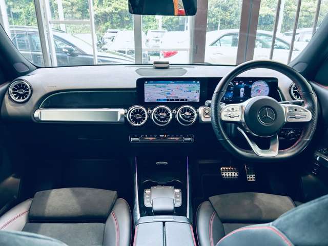 Mercedes-Benz GLB 4