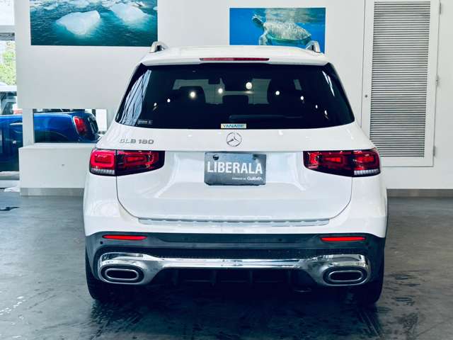 Mercedes-Benz GLB 10