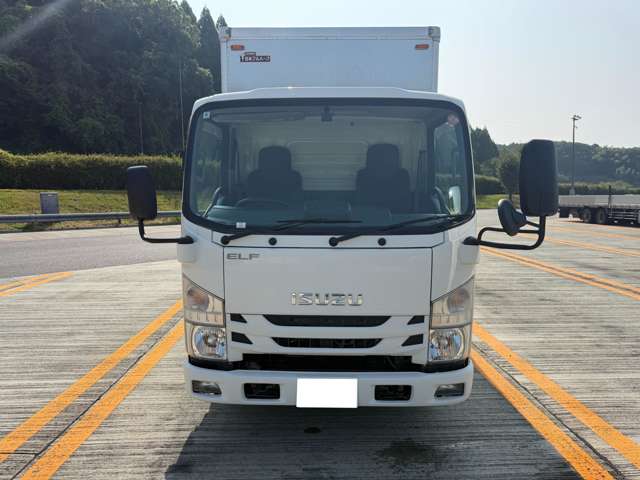Isuzu Elf 3