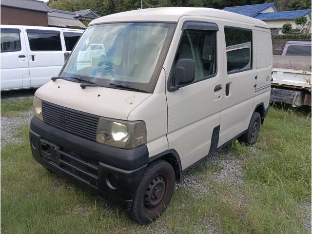 Mitsubishi Minicab Van 2