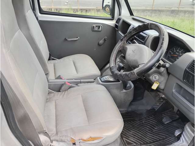 Mitsubishi Minicab Van 6