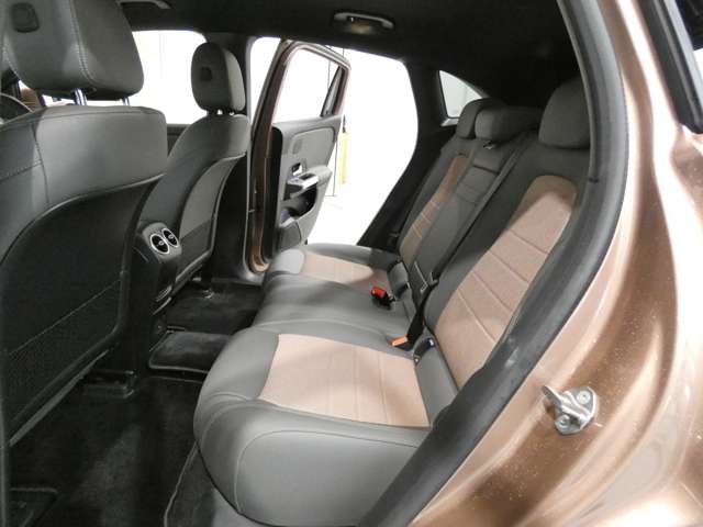 Mercedes-Benz EQA 7