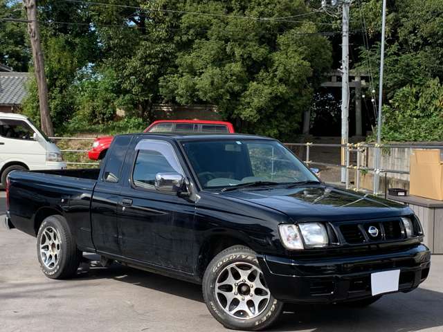 Nissan Datsun 11