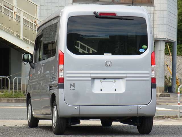 Honda N-VAN 8