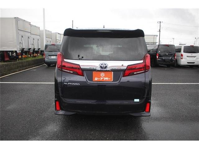 Toyota Alphard 12
