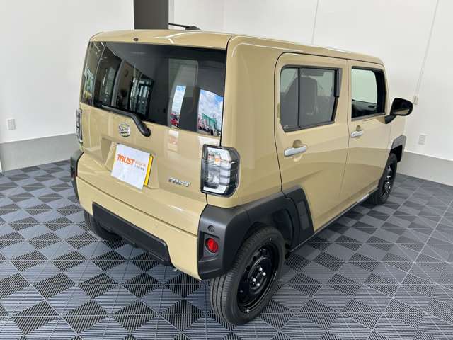Daihatsu Taft 7