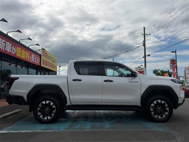 Toyota Hilux 11