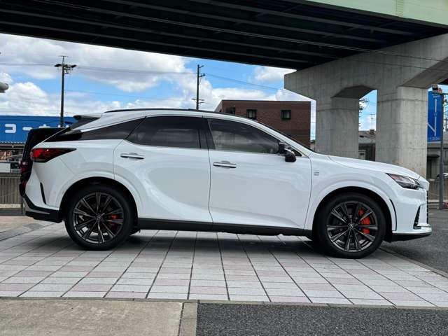 Lexus RX 7