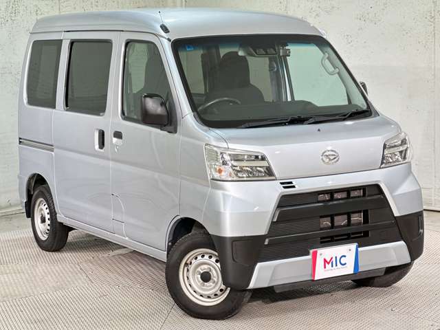 Daihatsu Hijet Cargo 2