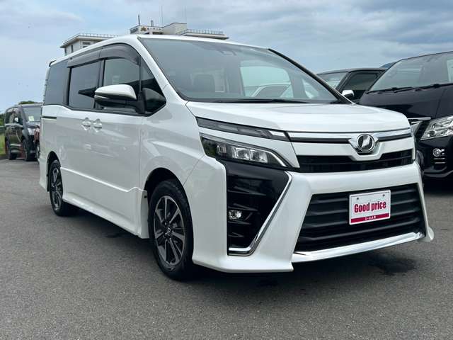 Toyota Voxy 8