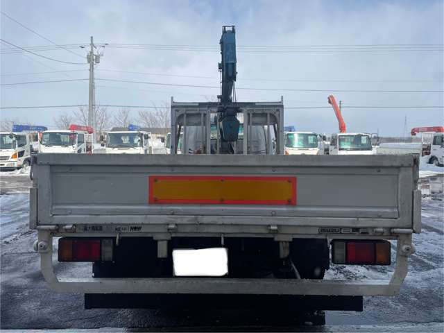 Isuzu Elf 6