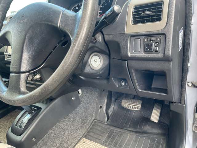 Mitsubishi Pajero Mini 11