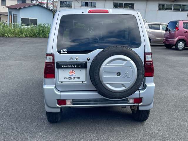 Mitsubishi Pajero Mini 4