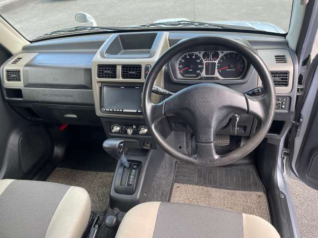 Mitsubishi Pajero Mini 10