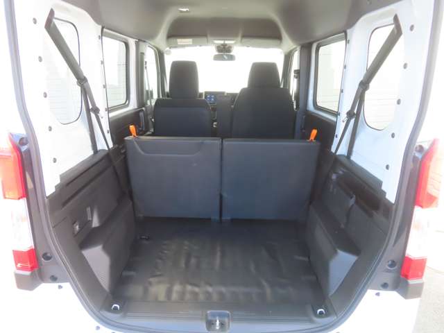 Honda N-VAN 12