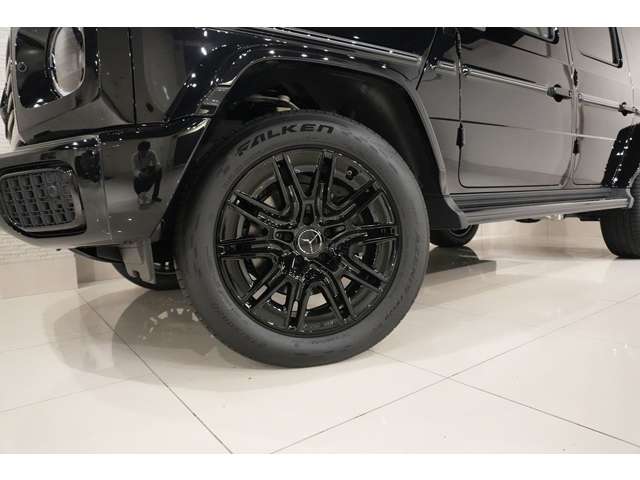 Mercedes-Benz G-Class 12