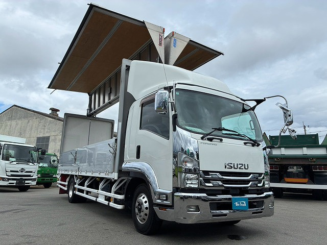 Isuzu Forward 3
