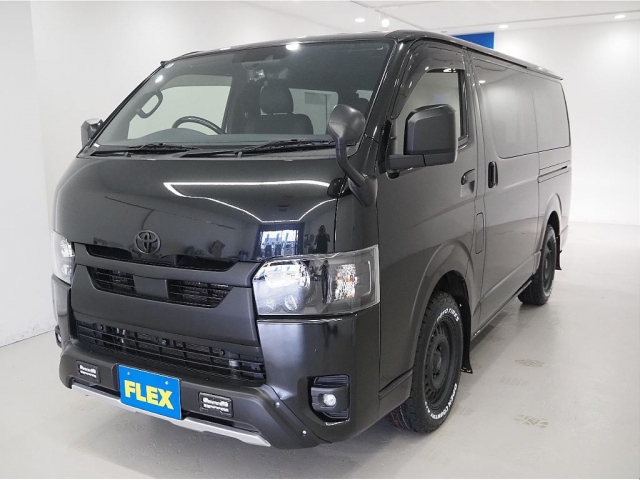 Toyota Hiace Van 4