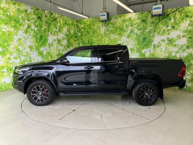 Toyota Hilux 5