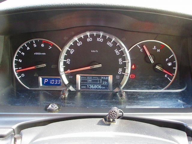 Toyota Hiace Van 11