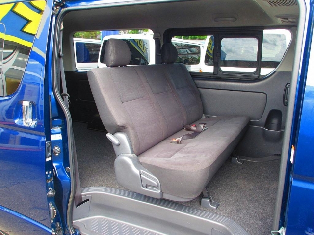 Toyota Hiace Van 5