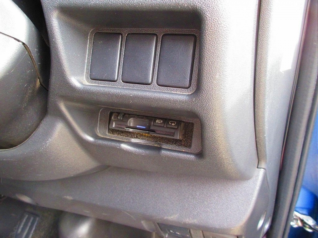 Toyota Hiace Van 10