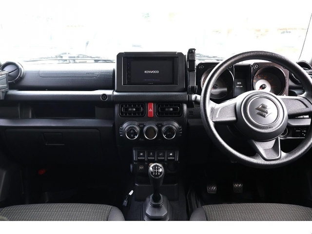 Suzuki Jimny 4