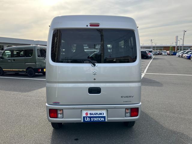 Suzuki Every 9