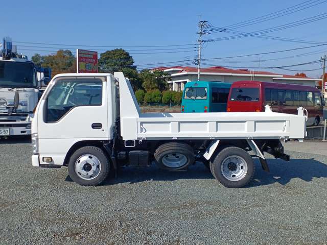 Isuzu Elf 4