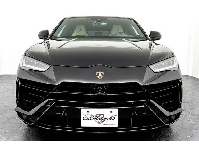 Lamborghini ウルス 4